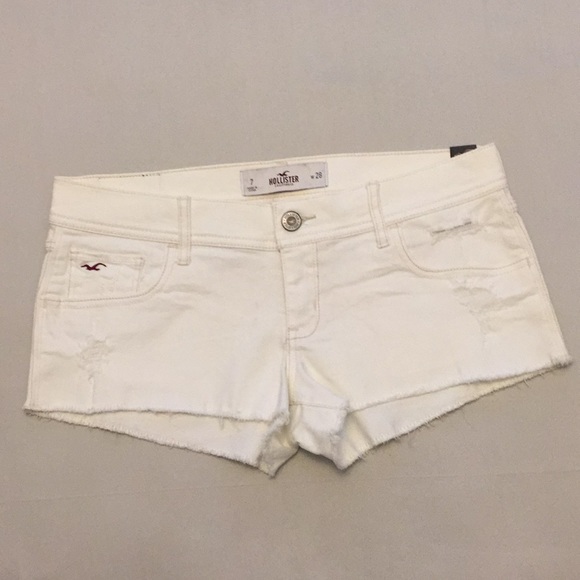 Hollister Pants - NWT Hollister shorts size 7/28